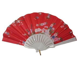 Abanico de Mano Personalizado de Tela Satinada de 23 cm con Mango de Plástico Blanco para Fiestas, Promociones, Año Nuevo o Pascua - Product Image 3