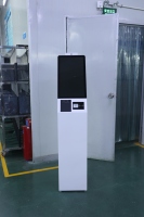 Kiosque de paiement numérique sur pied, terminal en libre-service avec écran tactile, lecteur de cartes POS et scanner QR
