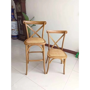 Sillas Apilables de Madera Maciza con Respaldo Cruzado Ajustable para Restaurante y <span class=keywords><strong>Bar</strong></span>, con Cojín de Ratán, Diseño Moderno, Uso Comercial, Base de Metal, Venta al Por Mayor - Product Image 1