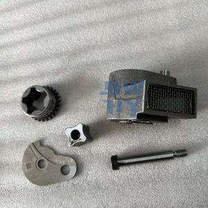 Pompa minyak kualitas tinggi Pump untuk pompa minyak transmisi truk Shacman HOWO - Product Image 5