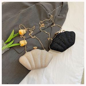 I-0589 Sac à main pour femme tendance, sac à bandoulière, sac coquillage, chaîne, paillettes mignonnes, petit sac, pochette pour téléphone, porte-monnaie, fermeture éclair, sacs bandoulière - Product Image 4