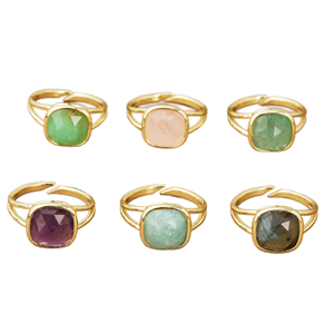 Anillo solitario de moda moderna con faceta de Gema cuadrada chapado en oro de 18 quilates para compromiso de boda o regalo - Product Image 1
