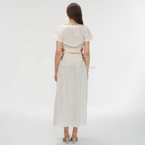 ผู้ผลิต OEM รับออกแบบกระโปรงยาวผ้าฝ้ายสำหรับผู้หญิง กระโปรงแม็กซี่ปักลายดอกไม้ติดกระดุม - Product Image 4