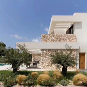 Cabañas pequeñas prefabricadas portátiles modernas, casa de bloques de troncos pequeña, estructura de acero, puerta de madera, dormitorio de resort, villas, apartamento, casa triangular - Product Image 5