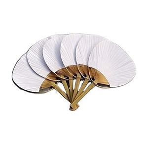 Éventail rond en bambou sculpté, art populaire japonais, idéal pour les événements, thème amour élégant, cadeau de mariage - Product Image 1