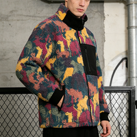 Veste en molleton sherpa réversible doublée matelassée unisexe à motif camouflage d'hiver personnalisé pour hommes