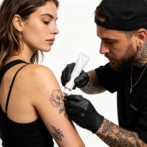 Crema abrillantadora para tatuajes de larga duración, fórmula molecular estable, conserva el tono vívido para aplicación a largo plazo en salones profesionales - Product Image 2