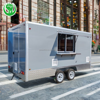 Remorque alimentaire mobile à 4 roues en acier inoxydable, capacité personnalisable, systèmes électriques/d'eau, résistante à la rouille, pour restauration rapide en extérieur