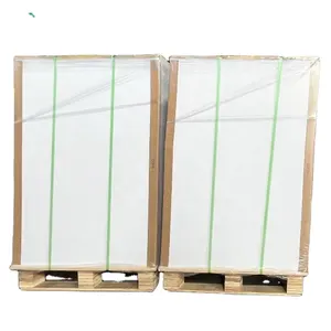 Enduit des <span class=keywords><strong>deux</strong></span> Côtés D'artcard 180gr C2S Panneau Brillant pour Impression de Carte Postale - Product Image 1