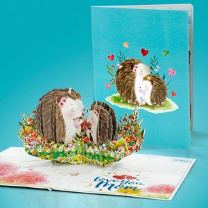 Tarjeta 3D emergente con diseño de erizo para mamá, tarjeta de felicitación para el Día de la Madre con flores y mariposas, tarjeta de papel con acabado mate - Product Image 3