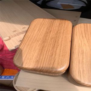 Solido nero noce cassa auricolare Audio in <span class=keywords><strong>legno</strong></span> con Japandi stile Custom Bluetooth Speaker Box a mano inciso da <span class=keywords><strong>legno</strong></span> artigiano - Product Image 6