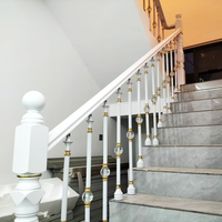 Rampe d'escalier moderne minimaliste en cristal noir et blanc, adaptée aux villas et appartements intérieurs, personnalisable