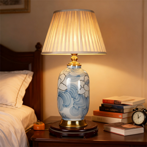 Lampe vase en céramique blanche de luxe de style américain LED lamo de table funky pour décoration de chambre de chevet de filles - Product Image 1