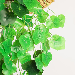 Planta Artificial Colgante, Hojas Verdes de Plástico, Decoración Interior, Hoja de Arce Individual para Colgar en la Pared, Alta Simulación - Product Image 1