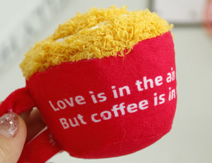 Juguete para masticar con taza de café de hierba gatera para gatos, juguete para gatos con estampado de felpa, alivio de sonido, diseño relleno, suministros para mascotas - Product Image 5