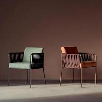 Ensemble de table à manger d'extérieur, chaise en aluminium avec tissage en corde PL et coussin imperméable, plateau de table en pierre de quartz pour patio et jardin