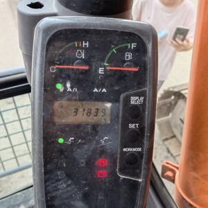 Pelleteuse d'occasion en bon état Hitachi zx120 Pelleteuse hydraulique sur chenilles d'occasion 12 tonnes Hitachi en stock prête à expédier - Product Image 3