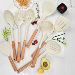 8: أواني طبخ من السيليكون طقم أواني طهي غير لاصقة ملعقة مضارب مجرفة مقبض خشبي للمطبخ - Product Image 1