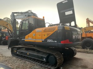 High Quality Cheap Price Original Hyundai 220LC-9s Cummins Engine 21.9 Ton Hydraulic Crawler Used Excavator 2023 Model Kawasaki - Product Image 6