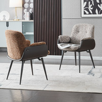 Fauteuil de salle à manger de luxe en lin et cuir mélangés, avec dossier à coussin moelleux et pieds coniques en métal, idéal pour la maison, l'hôtel, le café et les espaces de négociation