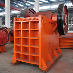 Trituradora de Mandíbulas con Motor AC, Capacidad de 50-180T/H, Fácil Operación para Aplicaciones de Minería de Oro - Product Image 2