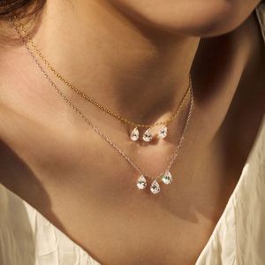 Nouveauté Dylam : Collier Pendentif Goutte d'Eau en Argent Sterling 925 avec Zircon Cubique 5A et Pompon pour Femme - Product Image 3