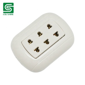 <span class=keywords><strong>Presa</strong></span> a Muro Sudamericana a Tre Vie con Messa a Terra - Product Image 1