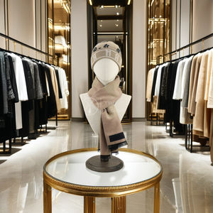 Gorro caqui de lana de diseñador de lujo, conjunto de bufanda, logotipo personalizado, tejido bordado, accesorios cálidos de invierno para hombres, división de adultos - Product Image 2