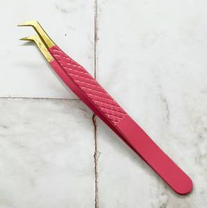 Pince à épiler pour extensions de cils en acier inoxydable, maille rouge dorée, pointe lisse de haute précision, durable, série Gold Feather Dolphin Flowering - Product Image 4