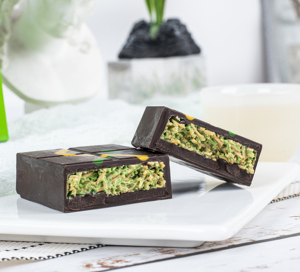 Barre <span class=keywords><strong>de</strong></span> chocolat au pistache authentique <span class=keywords><strong>de</strong></span> Dubaï 70g, chocolat noir artisanal, saveur <span class=keywords><strong>de</strong></span> noix croustillantes, <span class=keywords><strong>beurre</strong></span> <span class=keywords><strong>de</strong></span> cacao, pâte <span class=keywords><strong>de</strong></span> chocolat sucrée - Product Image 3