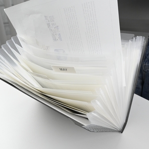 Organizador de archivos en expansión A4, patrón <span class=keywords><strong>diagonal</strong></span>, 13 bolsillos, pestañas de índice, cierre de banda elástica, cubierta de PP de 0,65mm, diseño moderno personalizado - Product Image 5