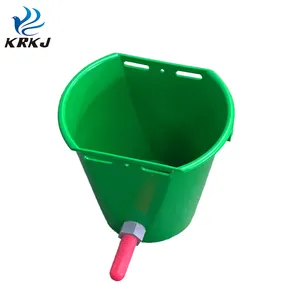 KD960 8L plastic animal calf lamb milk feeding bucket hanging milk feeder with teats