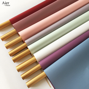 Aierflorist EcoFriendly vàng cổ điển bó hoa vàng in không thấm nước hoa giấy gói - Product Image 1