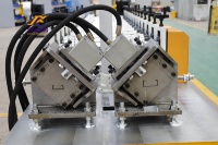 Haute qualité Double tête volet roulant lamelles de porte faisant la Machine enrouler le profil de porte volet roulant rouleau de porte formant la Machine