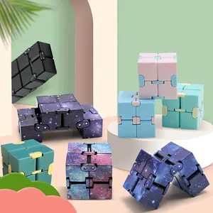 De gros tendance jouets enfants-Diktok — Cube Infinity, jouet biche anti-Stress, pour adultes et enfants, galaxie, espace, 2022