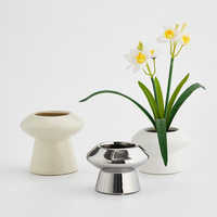 Pot de fleurs en céramique moderne et créatif de style oriental, finition mate, pour plantes d'intérieur, décoration de bureau/table