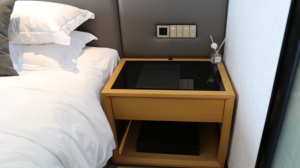 Set <span class=keywords><strong>Camera</strong></span> <span class=keywords><strong>da</strong></span> <span class=keywords><strong>Letto</strong></span> Moderni di Lusso in Legno, Fornitura Diretta dalla Fabbrica, Mobili Economici per Hotel - Product Image 4