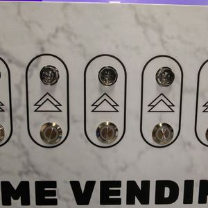 Canada Cheap Perfume <b>Spray</b> Vending Machine Alcohol-Free Cologne Machine Supplier in Guangzhou - Product Image 5