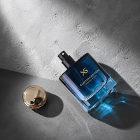 Flacon de parfum carré en verre personnalisé, bleu dégradé, vaporisateur à fine brume, vide, rechargeable, 30ml 50ml 100ml, bouchon noir et or, vente en gros