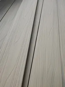 Miglior decking composito per esterni in legno di plastica per piscina impermeabile