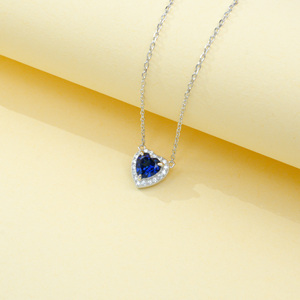 Collar de Boda Romántico de Plata de Ley de Alta Gama con Baño de Rodio y Zafiro en Forma de Corazón - Product Image 4