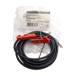Interrupteur magnétique XCSDMC5902 097168, 1NO1NC, 24VDC, câble de 2 mètres - Product Image 2