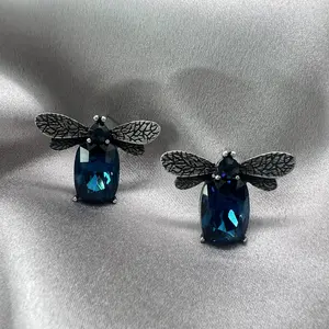 Fashion Big Insect Copper Alloy Earrings Jewelry Animal Shape Crystal Pearl Charm Stud Earrings