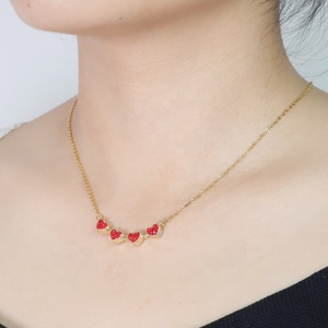 Bijou tendance personnalisé plaqué or 18 carats Collier trèfle à quatre feuilles en forme <span class=keywords><strong>de</strong></span> cœur avec aimant diamant et <span class=keywords><strong>amitié</strong></span> pour la Saint-Valentin - Product Image 1