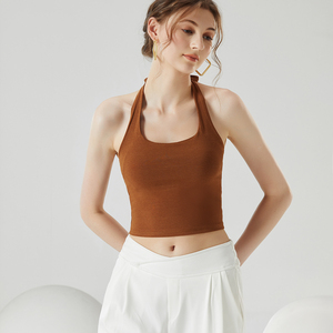 महिलाओं की सेक्सी ऑफ-द-कंधे की फसल शीर्ष हैल्टर गर्दन के साथ मसालेदार चिक लुक के लिए अंतर्निहित ब्रा शॉर्ट बुना हुआ अवकाश स्टेपल - Product Image 4