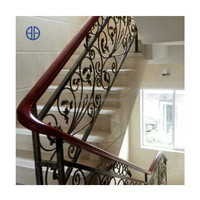 Balustrades de soudure en usine, rampes d'escalier, Balustrades modernes en fer, garde-corps d'escalier