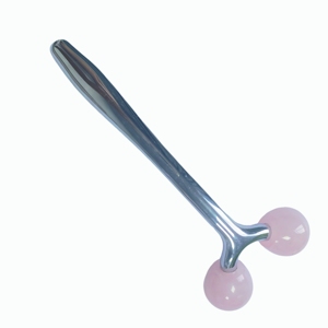 Rouleau de massage facial 3D en quartz rose naturel avec poignée en métal en forme de Y pour le lifting du visage - Product Image 5