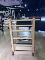 Appareil de Pilates professionnel pour studio, Barrel en bois d'érable avec rail réglable, Équipement de fitness à retour sur investissement élevé, Vente en gros OEM