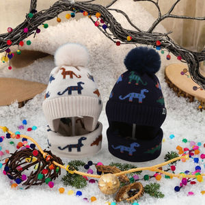 Ensemble bonnet et écharpe mignon pour bébé et tout-petit, bonnet tricoté pour garçon et fille, bonnet d'hiver avec oreilles, cache-cou, bonnet en polaire doublé de pompon, dinosaure chaud - Product Image 3