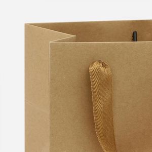 Bolsas de Compra de Papel Kraft Reciclables Personalizadas al por Mayor con Estampado en Caliente de Estilo Clásico, Impresión Flexográfica y Bolsas de Regalo - Product Image 4